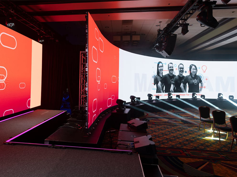 curved LED display