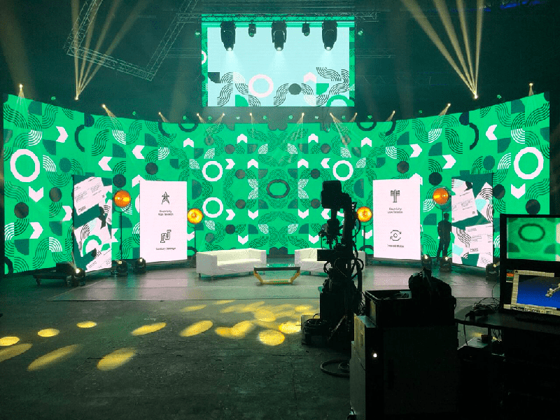 curved LED display